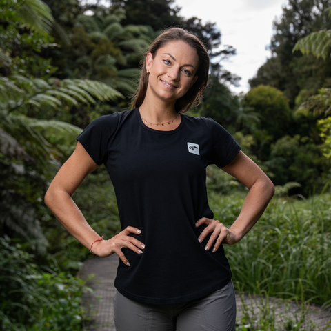 Kiwi Hiker - Women's Tee
