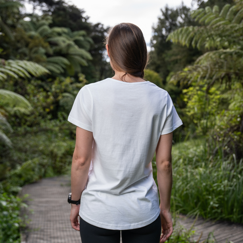 Kiwi Hiker - Women's Tee