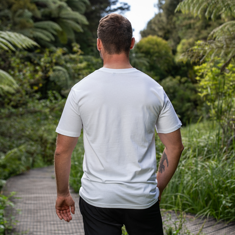 Kiwi Hiker - Men's Tee